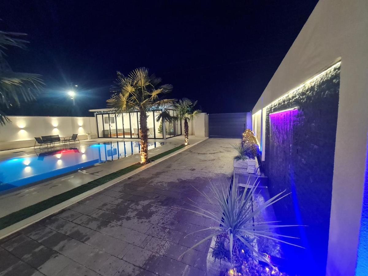 Rrushkull  Lt Luxury Villa מראה חיצוני תמונה