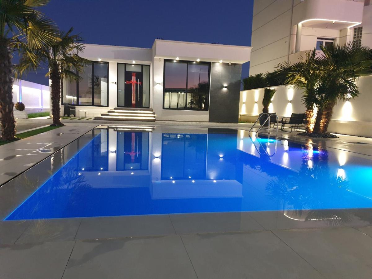 Rrushkull  Lt Luxury Villa מראה חיצוני תמונה