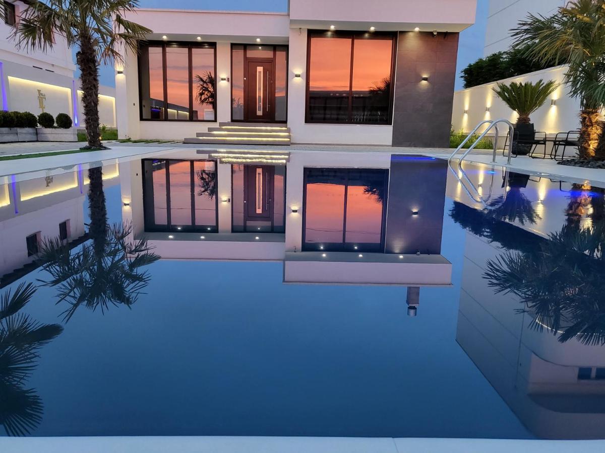 Rrushkull  Lt Luxury Villa מראה חיצוני תמונה